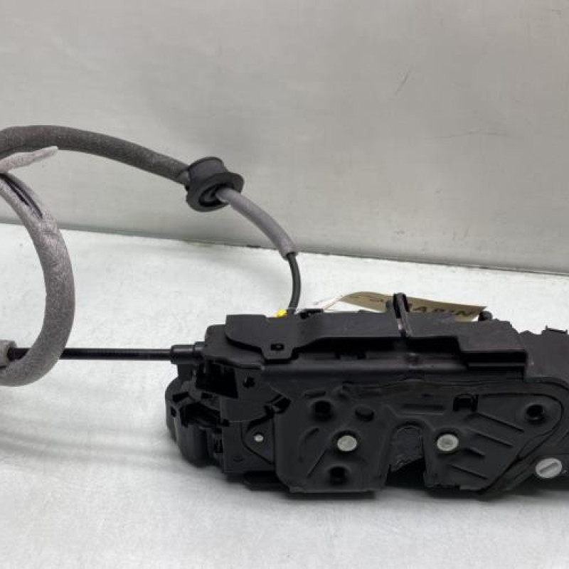 Serrure arriere gauche AUDI A3 4 Photo n°1