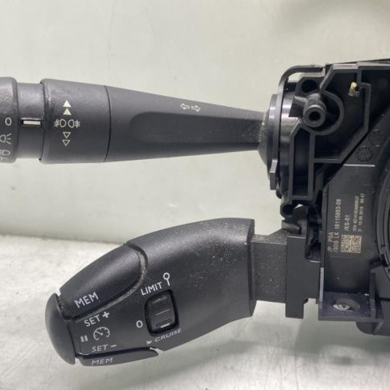 Com (Bloc Contacteur Tournant+Commodo Essuie Glace+Commodo Phare) CITROEN C3 3 Photo n°2