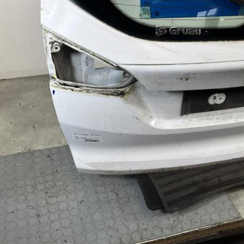 Malle/Hayon arriere FORD FOCUS 3 Photo n°5