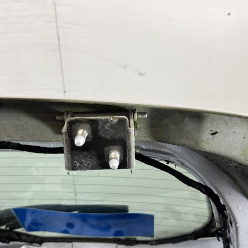 Malle/Hayon arriere FORD FOCUS 3 Photo n°7