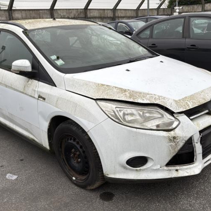 Malle/Hayon arriere FORD FOCUS 3 Photo n°12