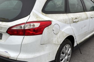 Malle/Hayon arriere FORD FOCUS 3