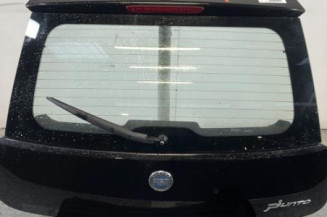 Malle/Hayon arriere FIAT GRANDE PUNTO Photo n°1