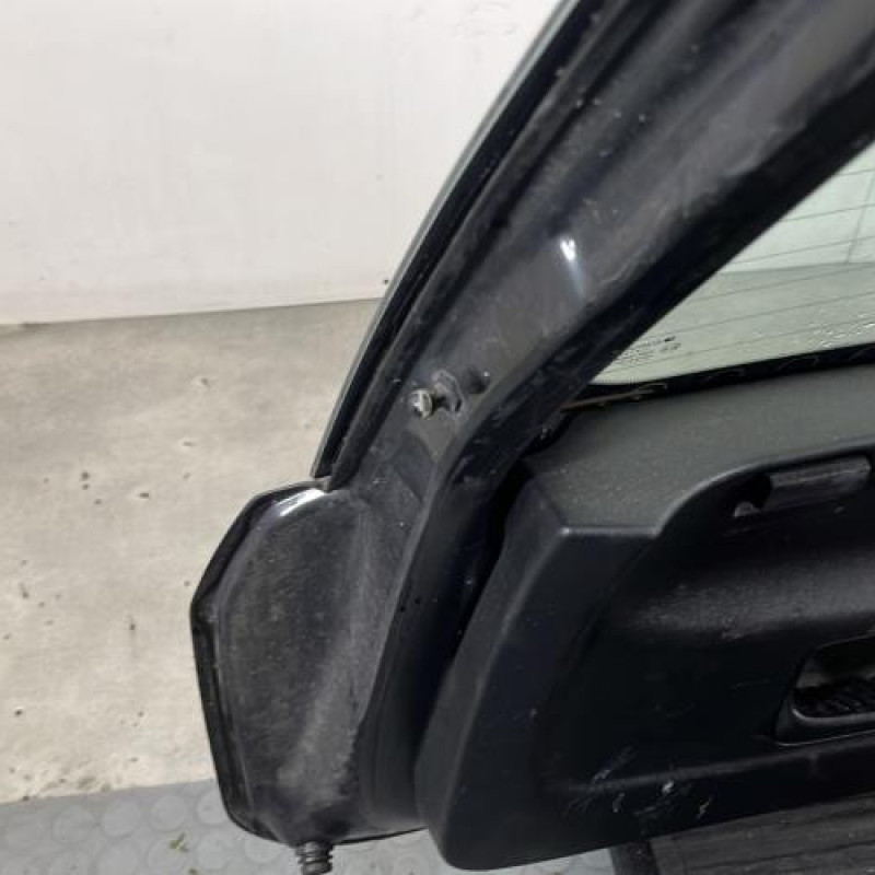 Malle/Hayon arriere FIAT GRANDE PUNTO Photo n°9