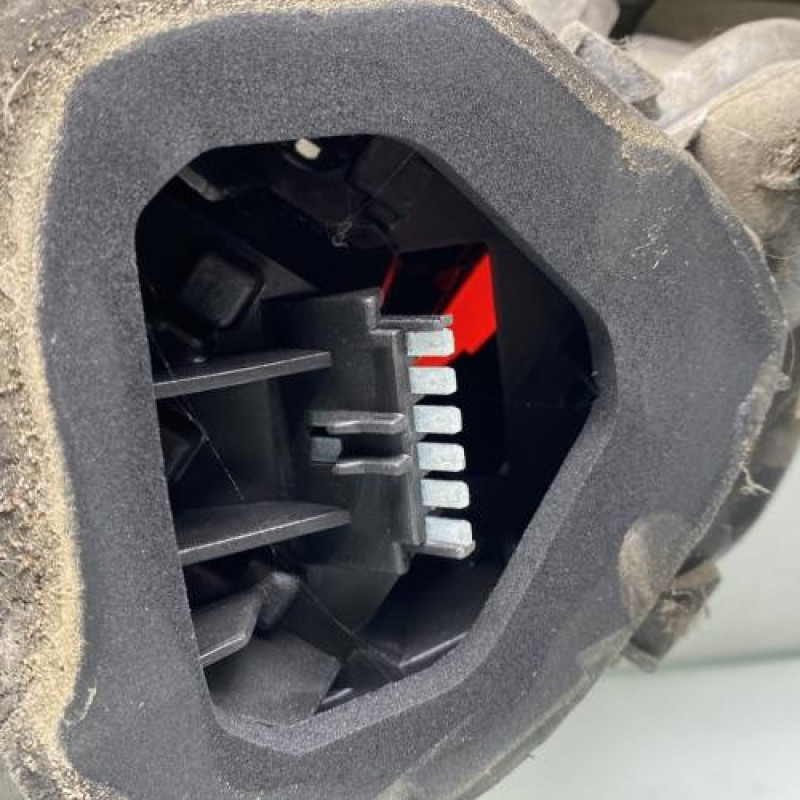 Feu arriere principal droit (feux) OPEL CORSA D Photo n°3