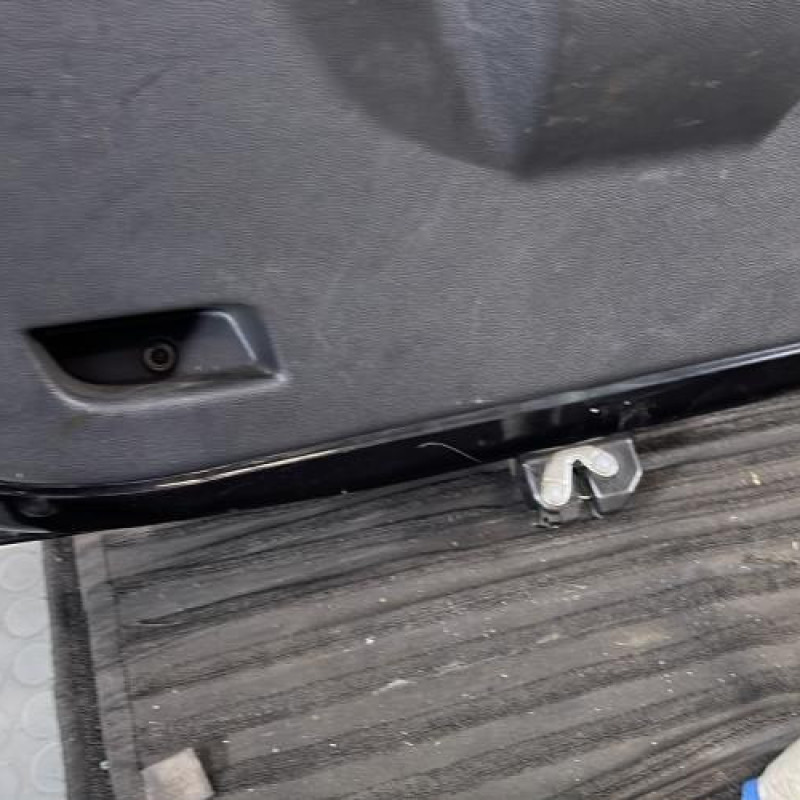 Malle/Hayon arriere OPEL CORSA D Photo n°10