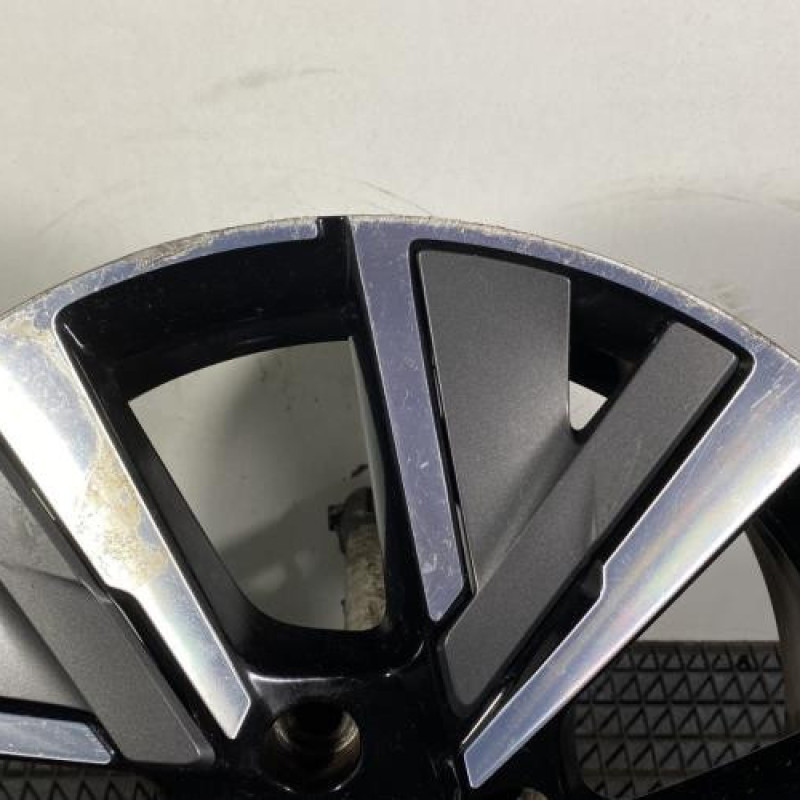 Jante PEUGEOT 208 2 Photo n°3