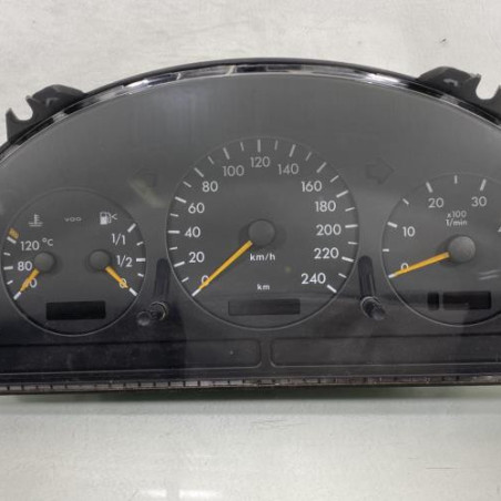 Compteur MERCEDES CLASSE M 163 Photo n°1