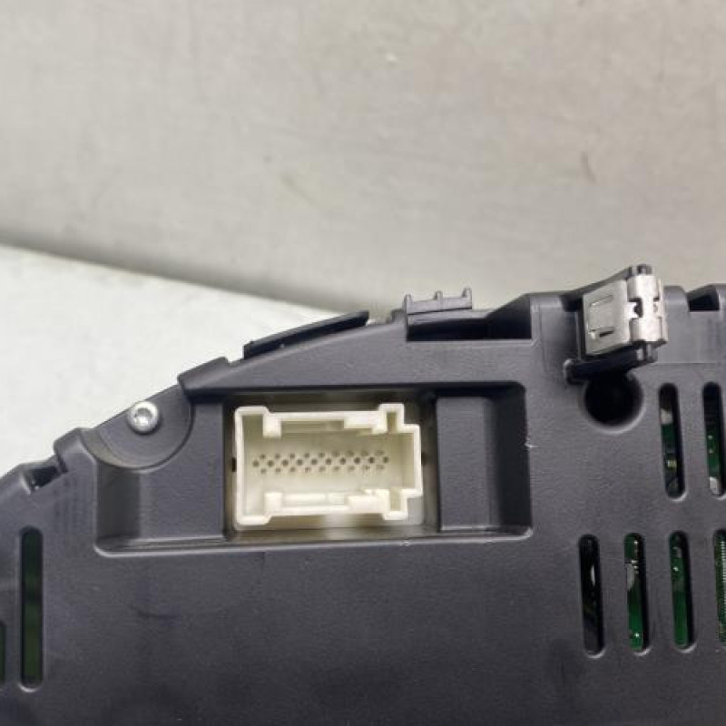 Compteur MERCEDES CLASSE A 176 Photo n°3