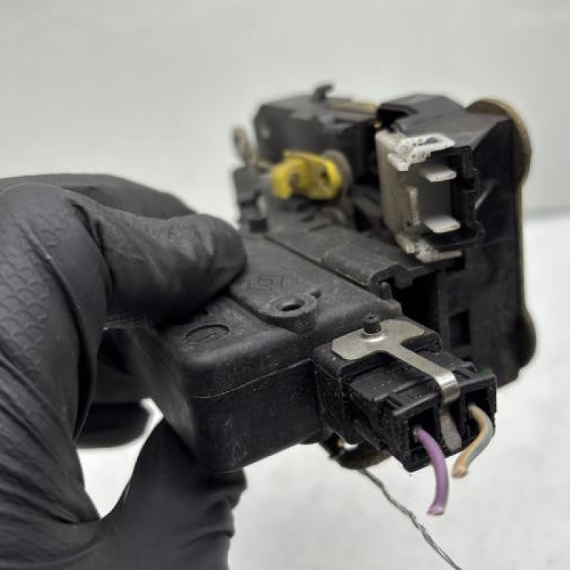 Serrure avant gauche RENAULT CLIO 1 Photo n°3