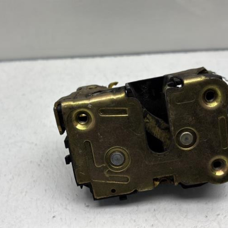 Serrure avant gauche RENAULT CLIO 1 Photo n°4