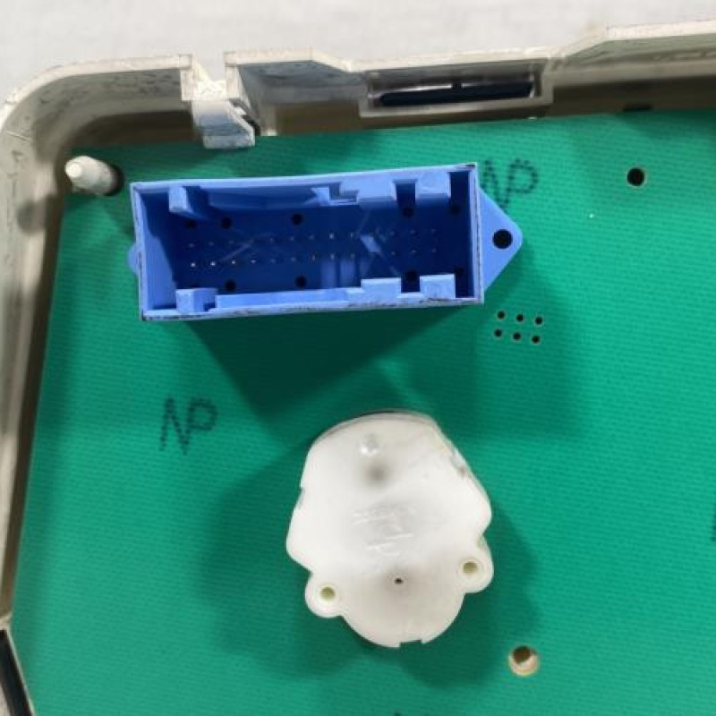 Compteur FORD FIESTA 5 Photo n°9