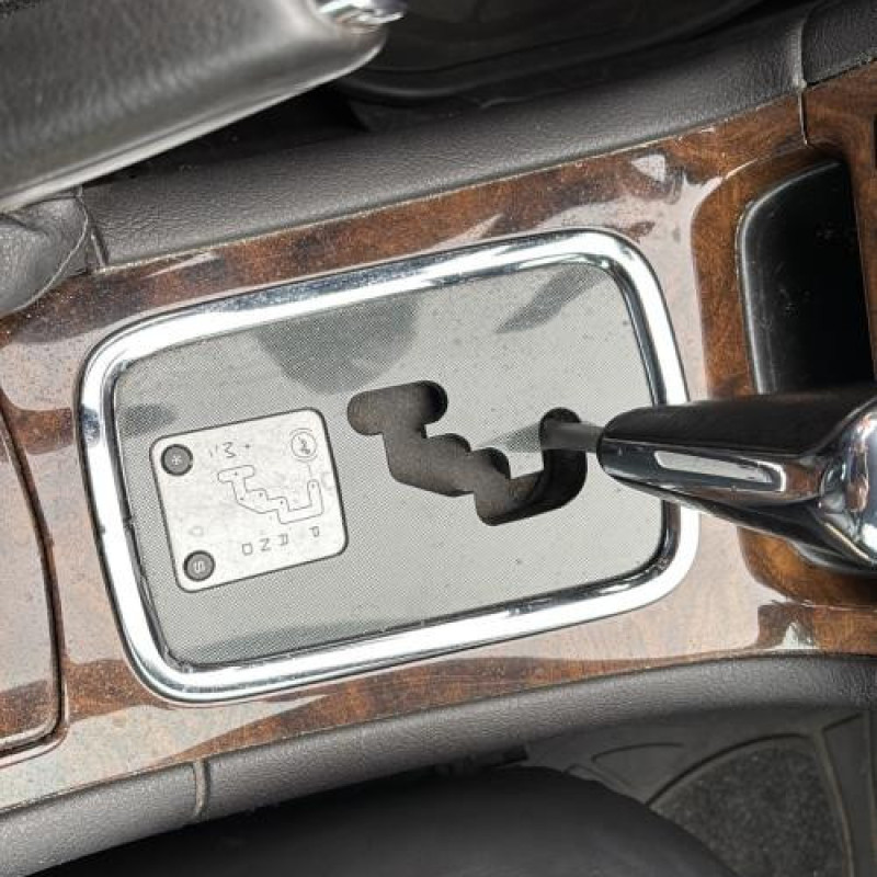 Porte avant gauche PEUGEOT 607 Photo n°11