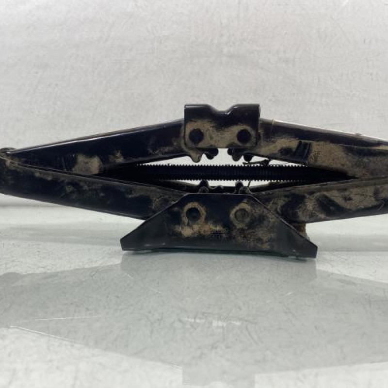 Cric VOLKSWAGEN POLO 6 Photo n°1