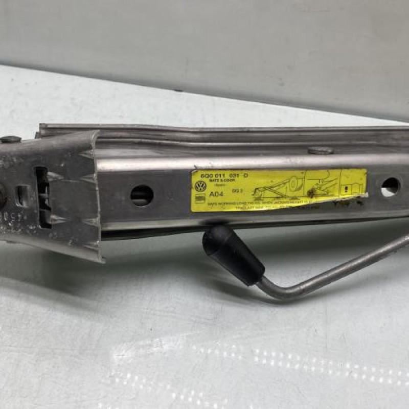 Cric AUDI A6 3 Photo n°1