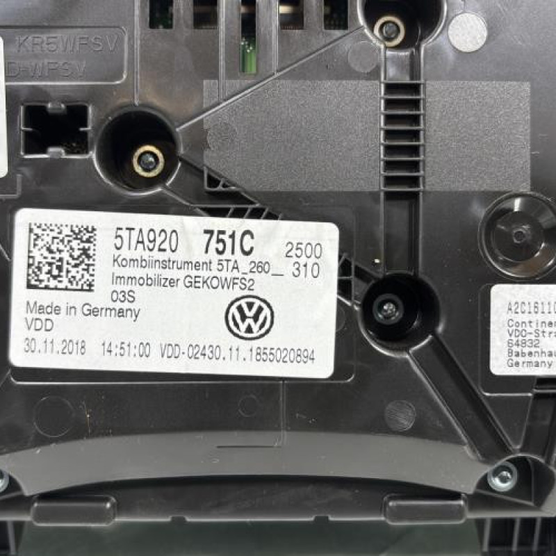 Compteur VOLKSWAGEN TOURAN 3 Photo n°4