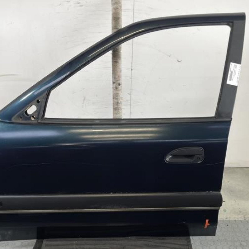 Porte avant gauche RENAULT SAFRANE Photo n°1