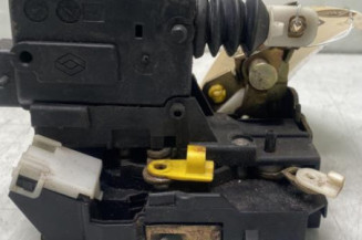 Serrure avant gauche RENAULT SAFRANE Photo n°1