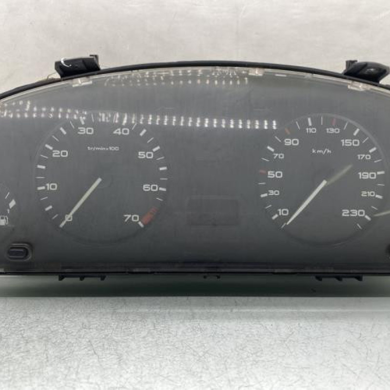 Compteur PEUGEOT 406 Photo n°1