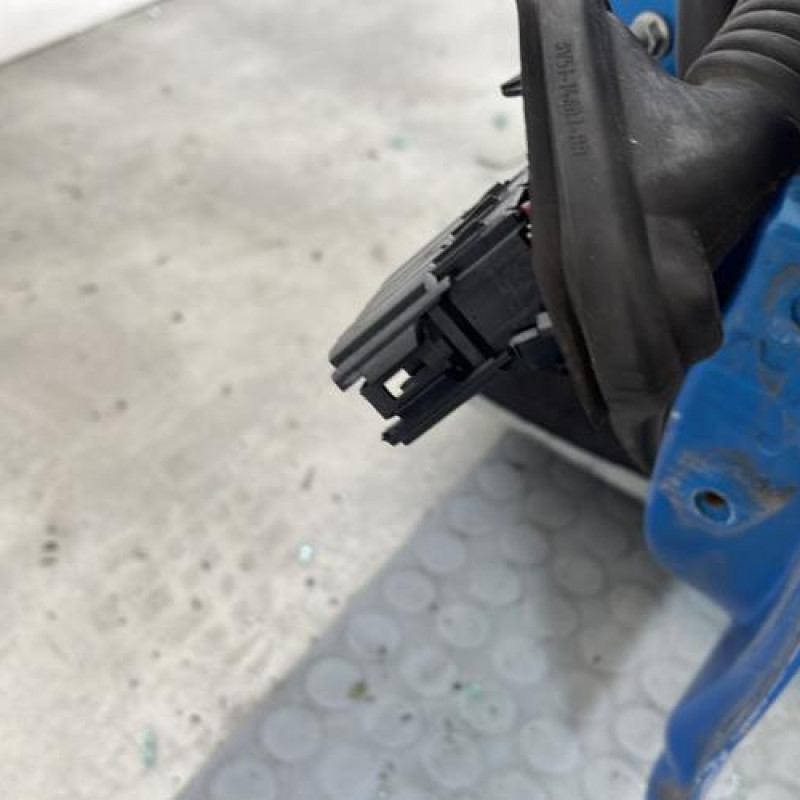 Porte avant gauche FORD FIESTA 6 Photo n°6