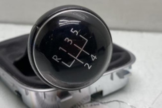 Pommeau de vitesses VOLKSWAGEN POLO 5