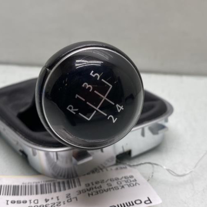 Pommeau de vitesses VOLKSWAGEN POLO 5 Photo n°2