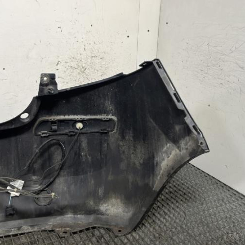 Pare choc arriere RENAULT CLIO 3 Photo n°4