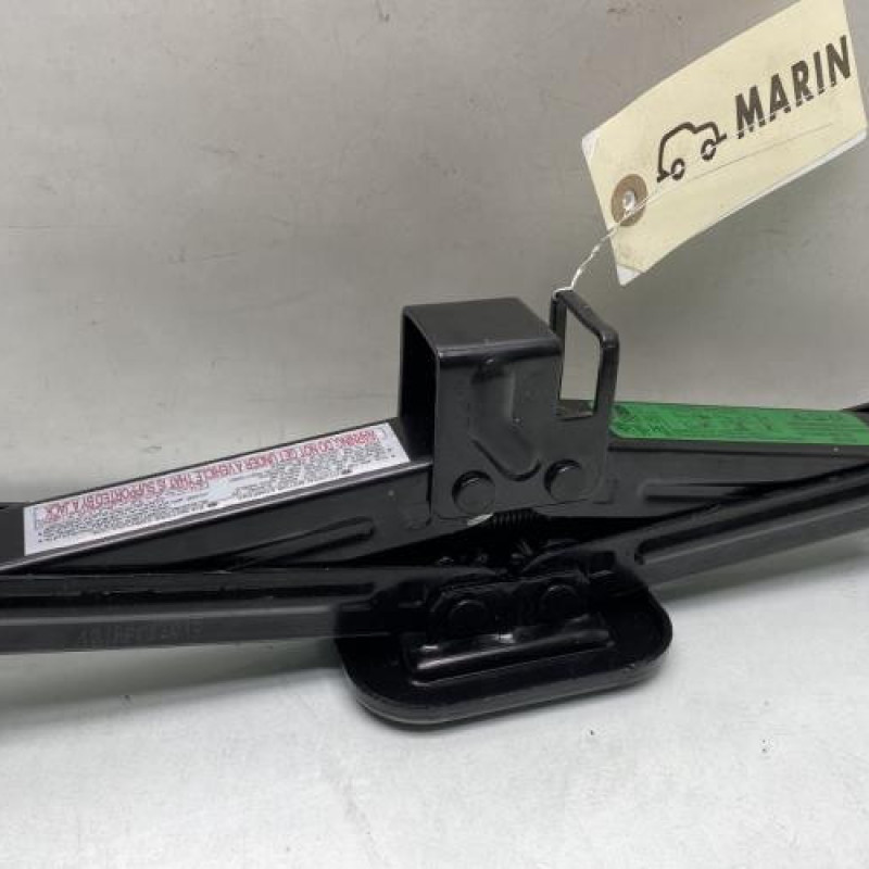 Cric HYUNDAI I 10 2 Photo n°1