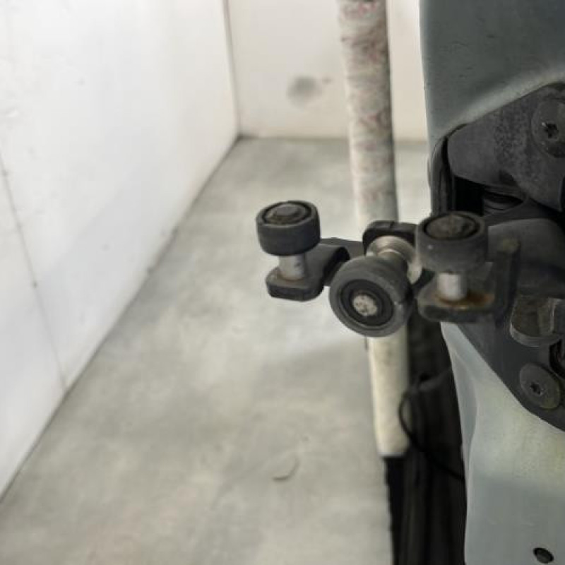 Porte avant droit PEUGEOT 1007 Photo n°3