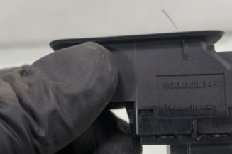 Interrupteur de leve vitre avant droit VOLKSWAGEN GOLF 7