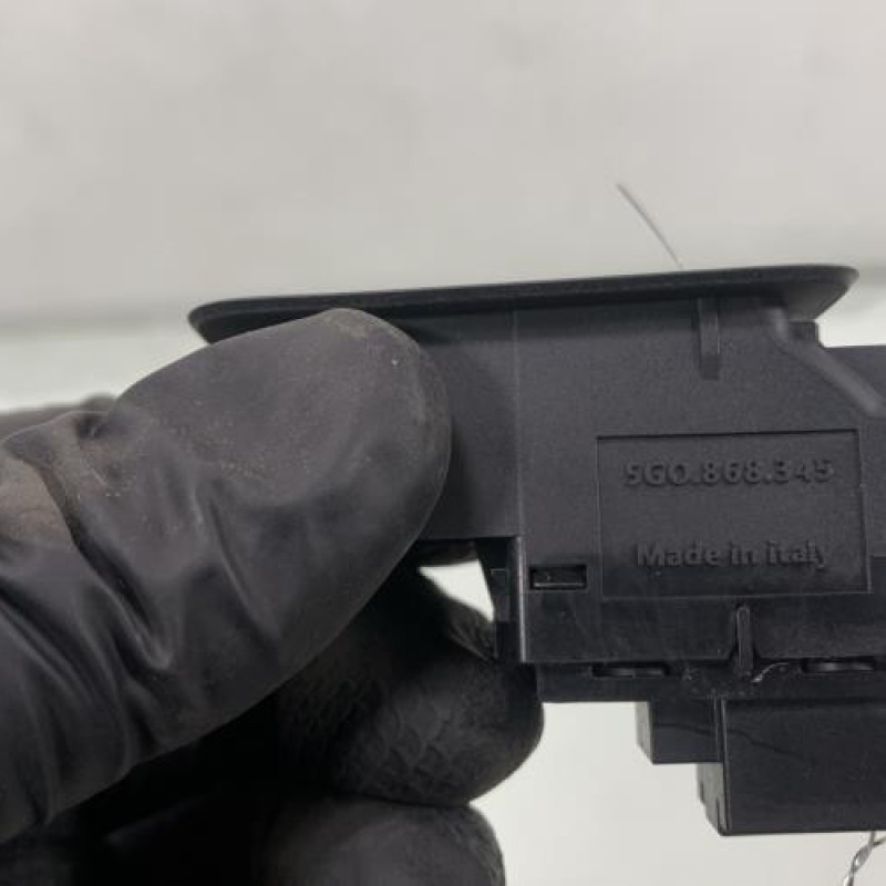 Interrupteur de leve vitre avant droit VOLKSWAGEN GOLF 7 Photo n°4