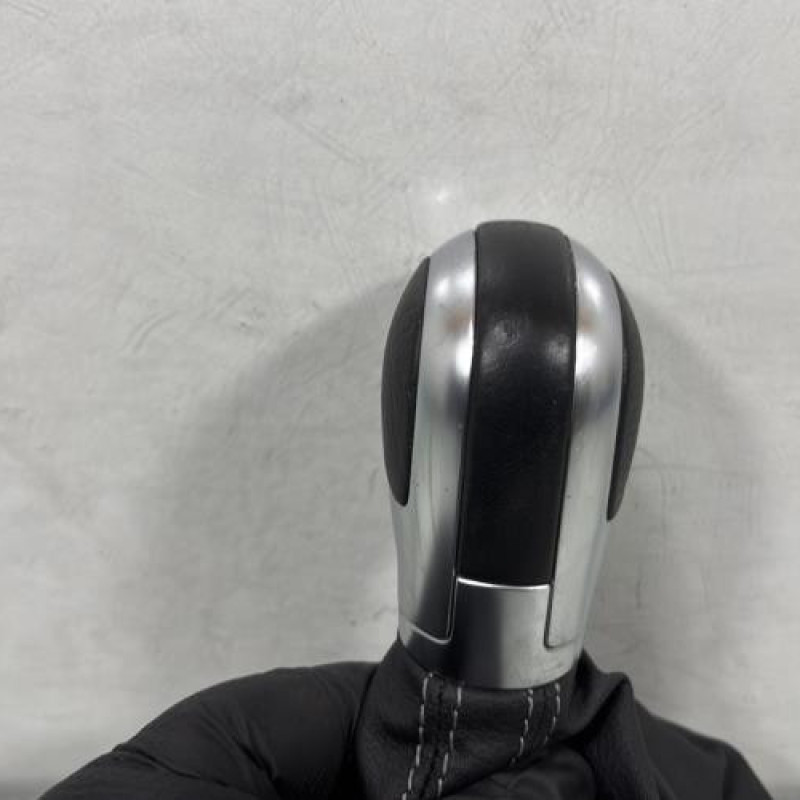 Pommeau de vitesses VOLKSWAGEN GOLF 7 Photo n°1