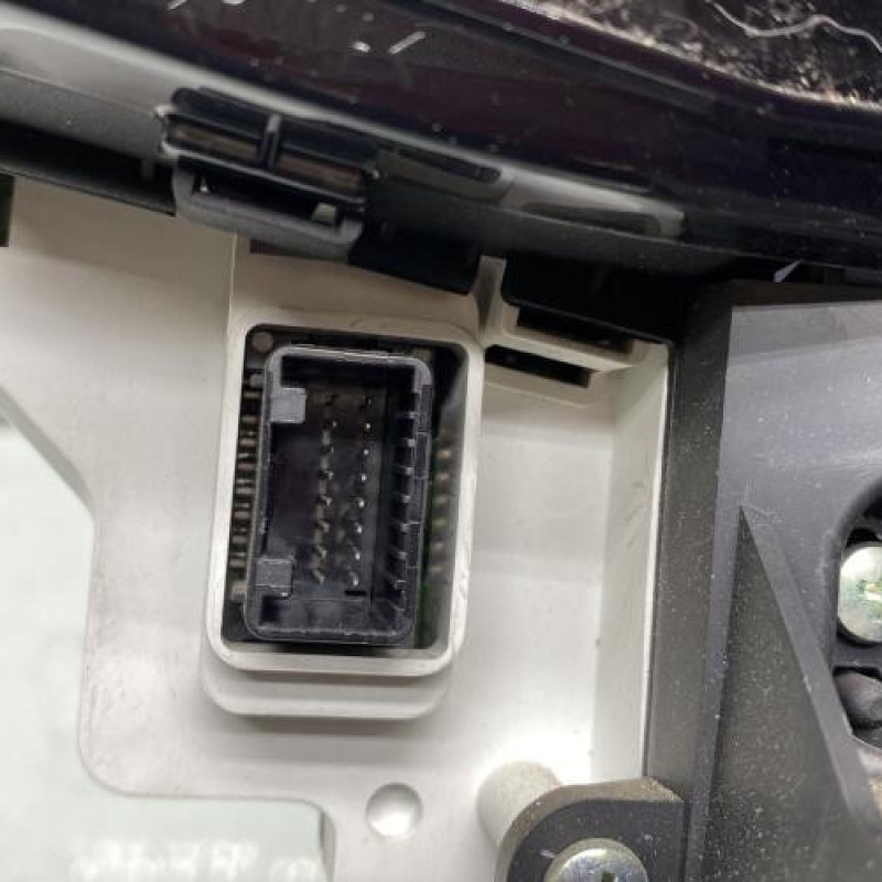 Compteur TOYOTA YARIS 2 Photo n°5