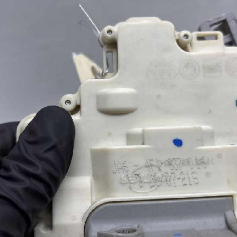 Serrure avant droit AUDI A3 2 Photo n°2