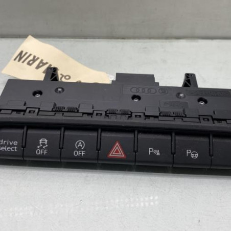 Bouton de warning AUDI A3 4 Photo n°1