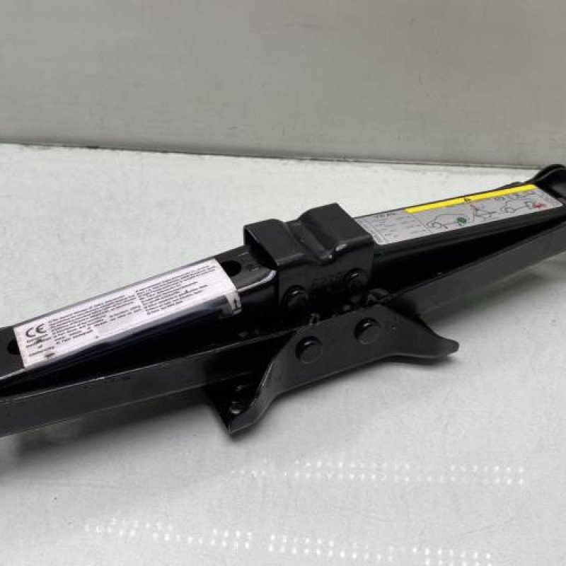 Cric AUDI A3 4 Photo n°1