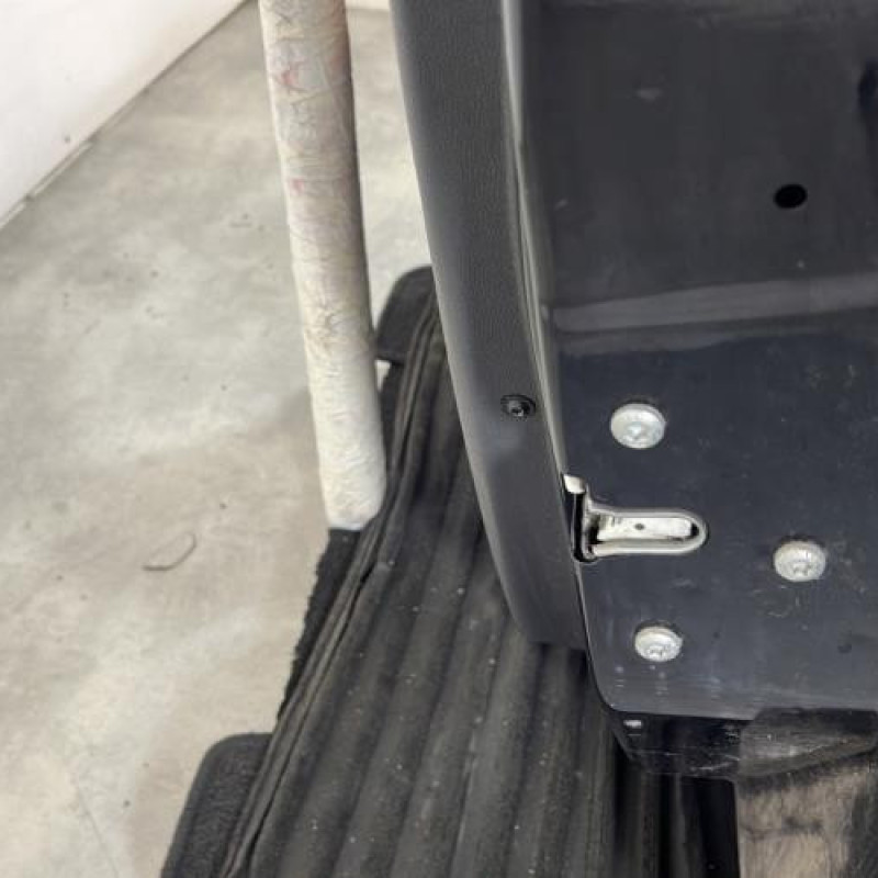 Porte avant droit OPEL CORSA D Photo n°7