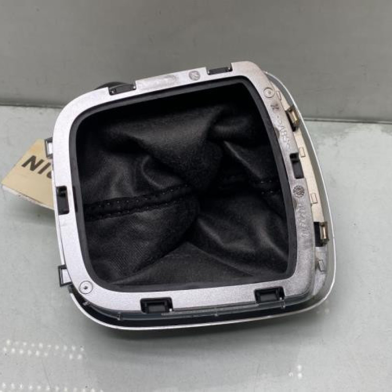 Pommeau de vitesses VOLKSWAGEN POLO 5 Photo n°3