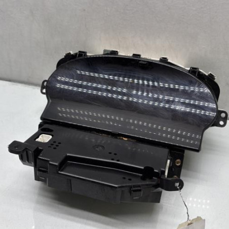 Compteur TOYOTA YARIS 1 Photo n°1