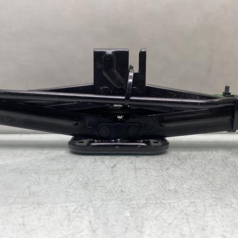 Cric HYUNDAI I 10 2 Photo n°1