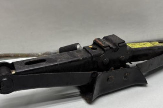 Cric PEUGEOT 308 1 Photo n°1