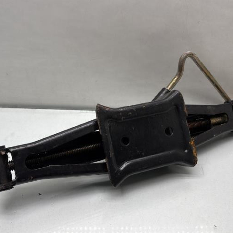 Cric PEUGEOT 308 1 Photo n°3