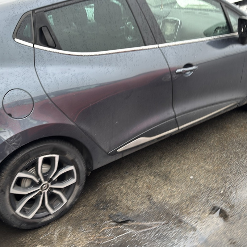 RENAULT CLIO 4 PHASE 2 0.9i - 12V TURBO TCE 90 Photo n°9