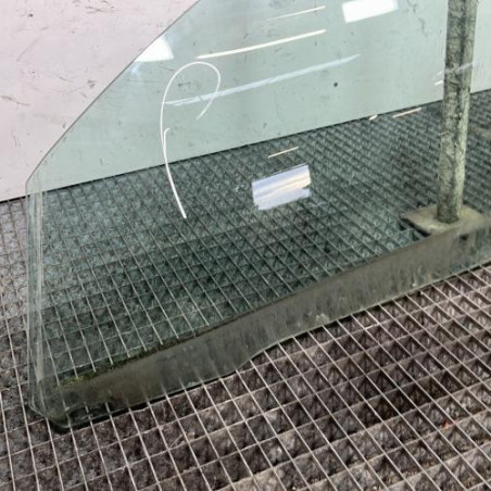 Vitre avant gauche PEUGEOT 206