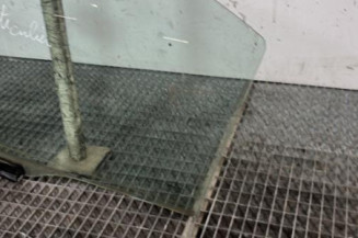 Vitre arriere gauche PEUGEOT 607