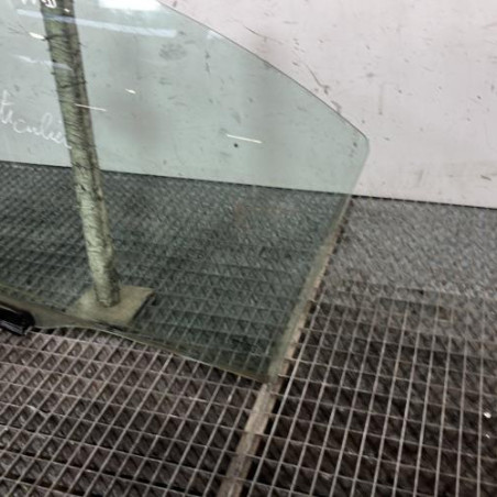 Vitre arriere gauche PEUGEOT 607