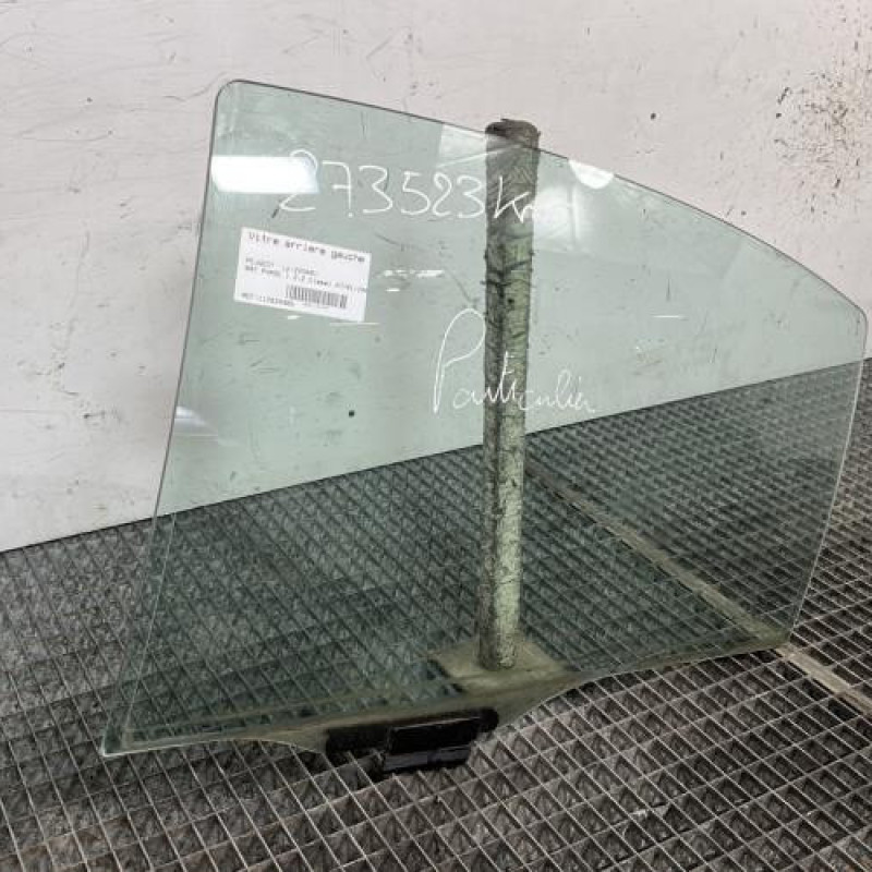 Vitre arriere gauche PEUGEOT 607 Photo n°3