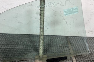 Vitre arriere gauche PEUGEOT 607