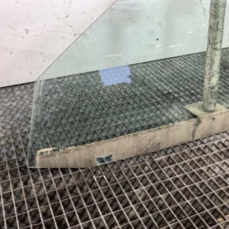 Vitre avant gauche VOLKSWAGEN GOLF 4