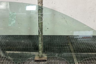 Vitre avant droit AUDI A3 4 Photo n°1